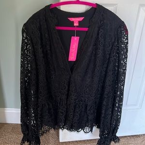 *NWT* Lilly lace blouse